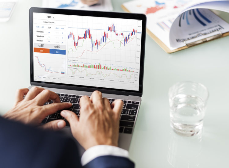 10 Ways to Make Money in the Stock Market with AI